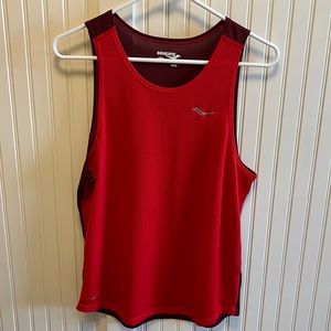 Mens saucony tank size small